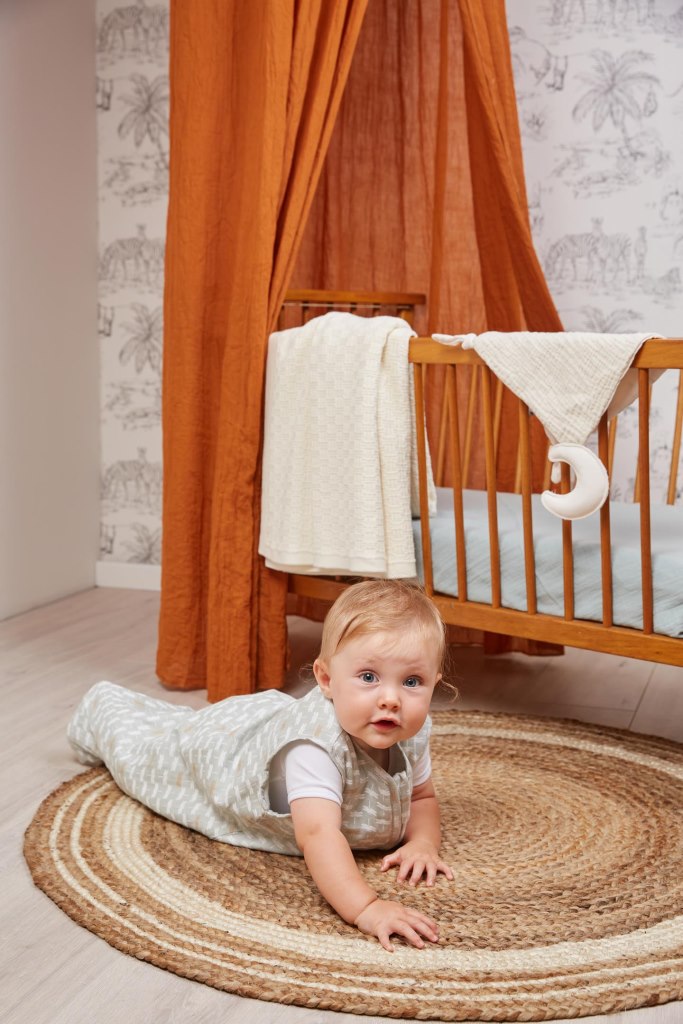 Bebe-Jou Spací vak Bébé-Jou Fabulous  Riverside 70 cm" "Barva:zelené|Délka zavinovačky:70 cm|Druh:spací pytel|Hřejivost:0,7 tog|Materiál:70% bambus, 30% bavlna|Motiv:Riverside|Požadované vlastnosti:letní|Určení:pro kluky i holky|Vzor:Fabulous-Riverside|Za