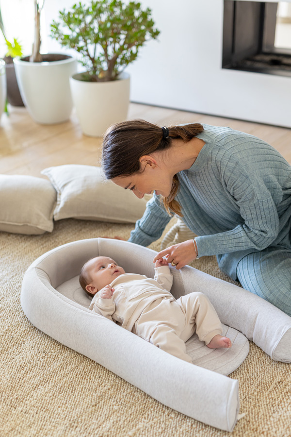 Inglesina Inglesina hnízdo Welcome Pod Peaceful Blue" "Barva:modré|Druh:hnízdečka|Výrobce:Inglesina|