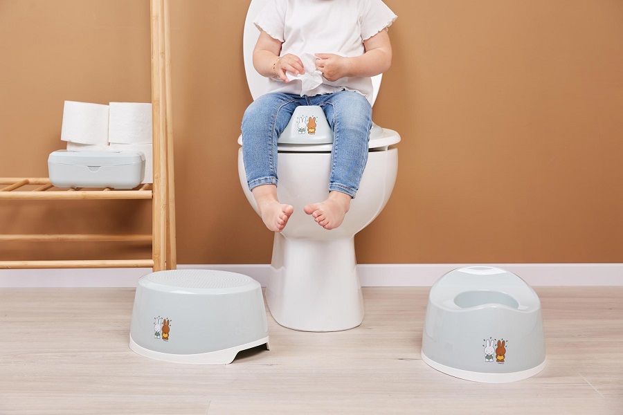 Bebe-Jou Stupátko ovál Bébé-Jou Grow Miffy Melanie" "Barva:tyrkysové|Druh:stupátko|Kategorie:Stoličky|Materiál:plast|Maximální nosnost:60 kg|Výška sedáku:15,5 cm|