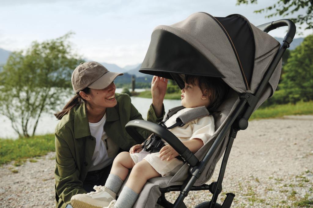 Inglesina Inglesina Sportovní kočárek Maior 2024 Taiga Green" "Barva:zelené|Požadované vlastnosti:S odpružením|Průměr předních kol:17,5|Průměr zadních kol:25,0|Typ:Sportovní|