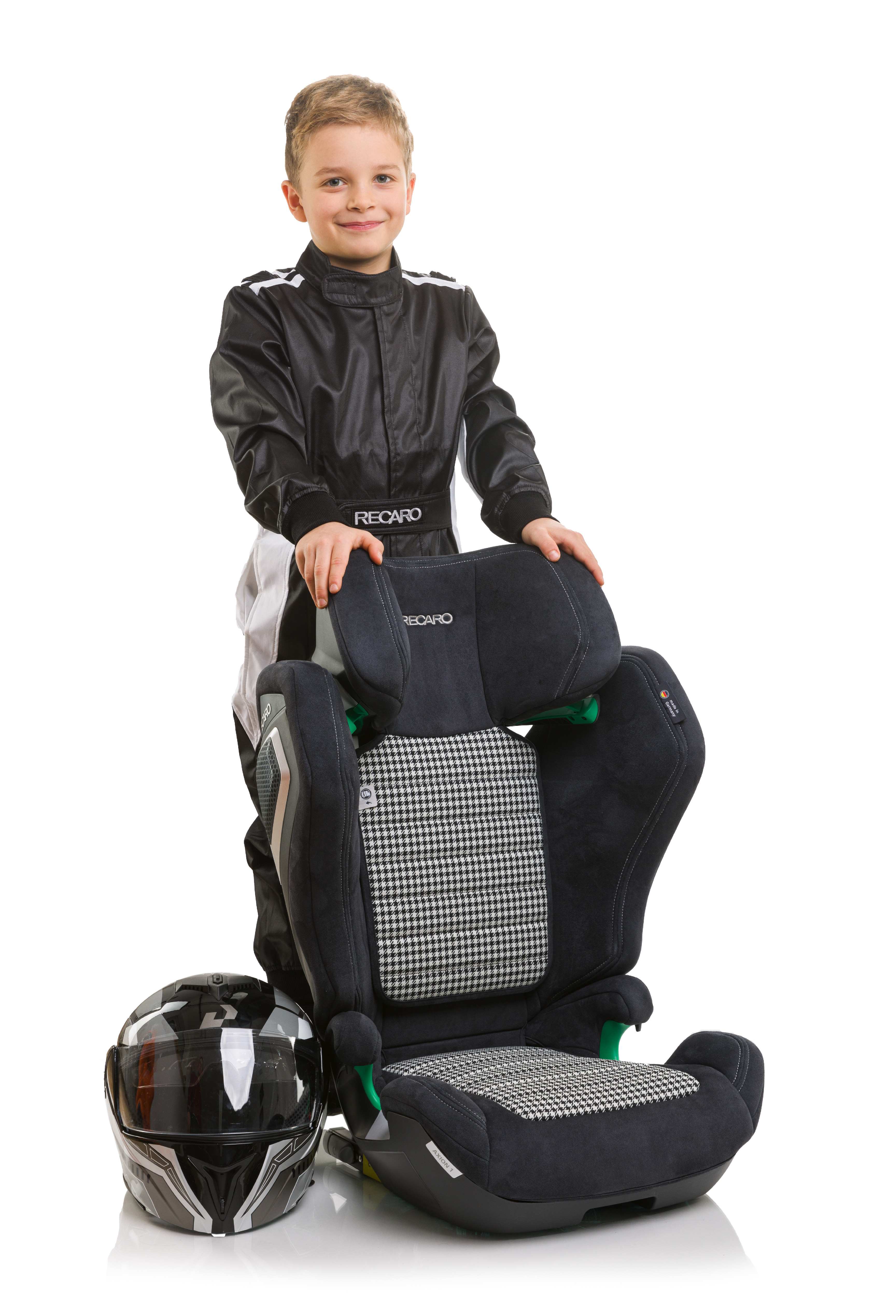 Recaro Recaro Axion1 Limited I-Size 2026 100-150cm Pepita Edition" "Barva:šedé|Orientace:po směru jízdy|Požadované vlastnosti:ochrana proti bočnímu nárazu|Váhová kategorie:15-36 kg|Zabezpečení dítěte:bezpečnostní pás automobilu|