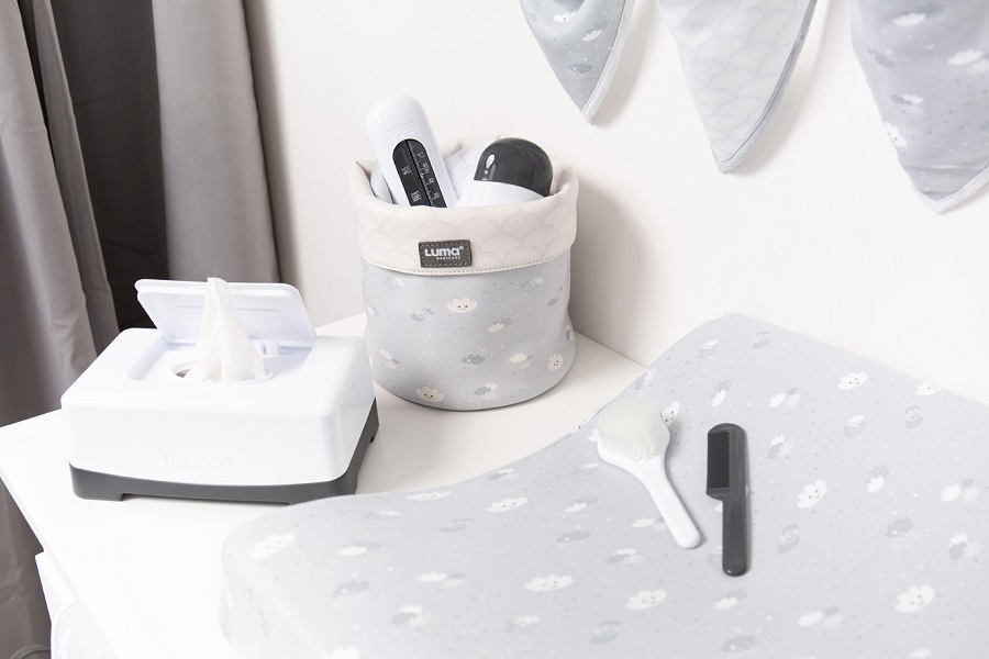 LUMA Box na vlhčené ubrousky Luma Silk Oat" "Barva:šedé|Druh:Kosmetické pomůcky|Rozměry:21x12,9x9,3 cm|Typ:pro kojence|Vzor:Silk Oat|