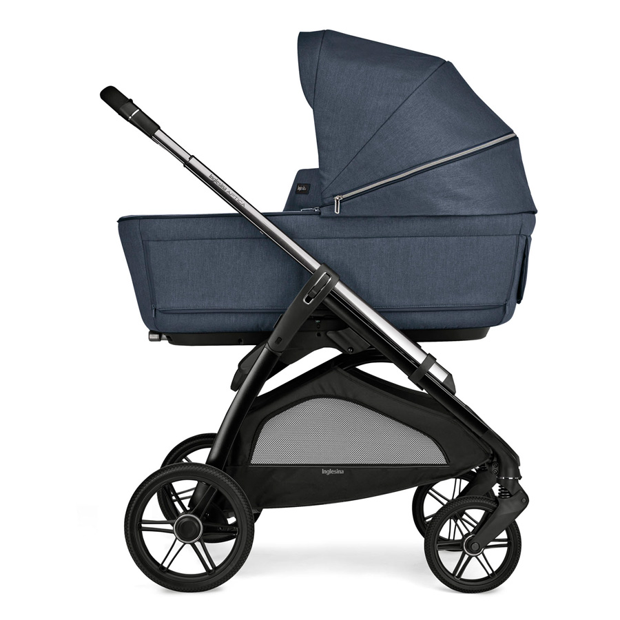 Inglesina Kočárek Inglesina Aptica Darwin Recline 4v1 2025 Resort Blue" "Barva:modré|Materiál:melange|Počet kol:čtyřkolové|Požadované vlastnosti:odpružení, Zatáčecí kola, Lze připevnit autosedačku|Typ:kombinované|