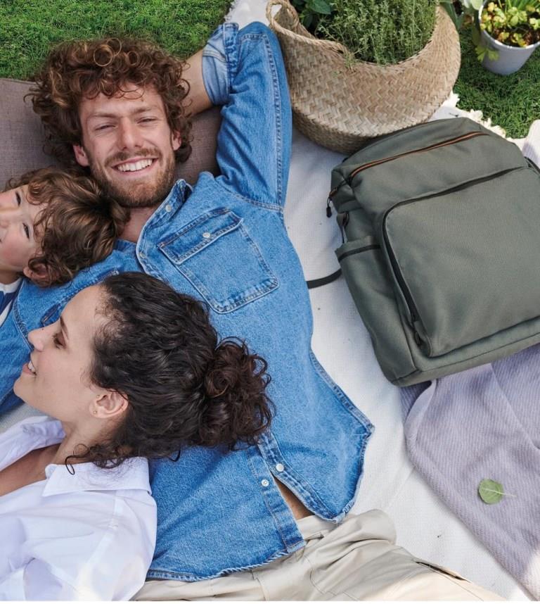 Inglesina Přebalovací batoh Aptica XT Adventure Bag Taiga Green" "Barva:zelené|Druh:batohy|Požadované vlastnosti:Lze připevnit ke kočárku|