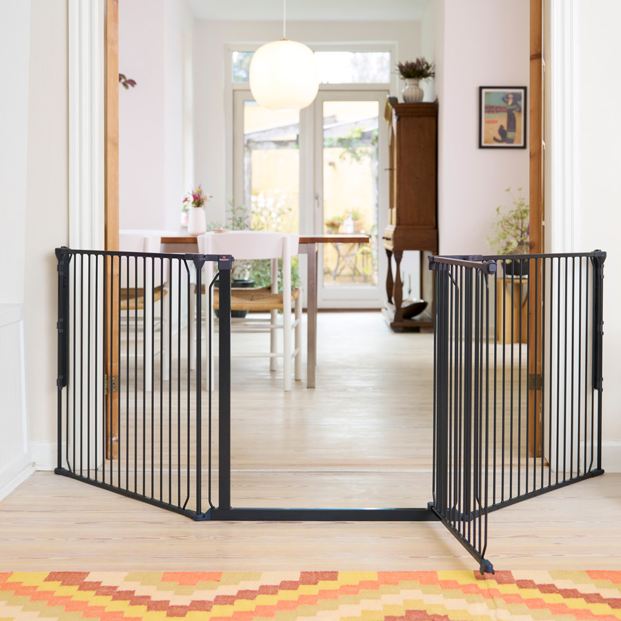 Baby Dan Univerzální prostorová zábrana BabyDan CombiFit L, černá" "Barva:černé|Druh zábrany:prostorové zábrany|Materiál:kovové|Výrobce:BabyDan|