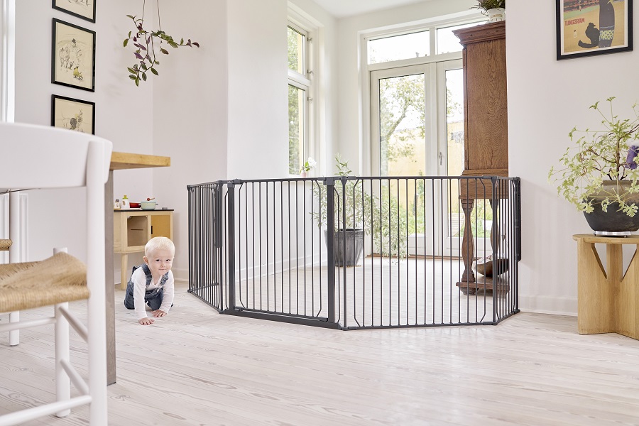 Baby Dan Univerzální prostorová zábrana BabyDan CombiFit XL, černá" "Barva:černé|Druh zábrany:prostorové zábrany|Materiál:kovové|Výrobce:BabyDan|