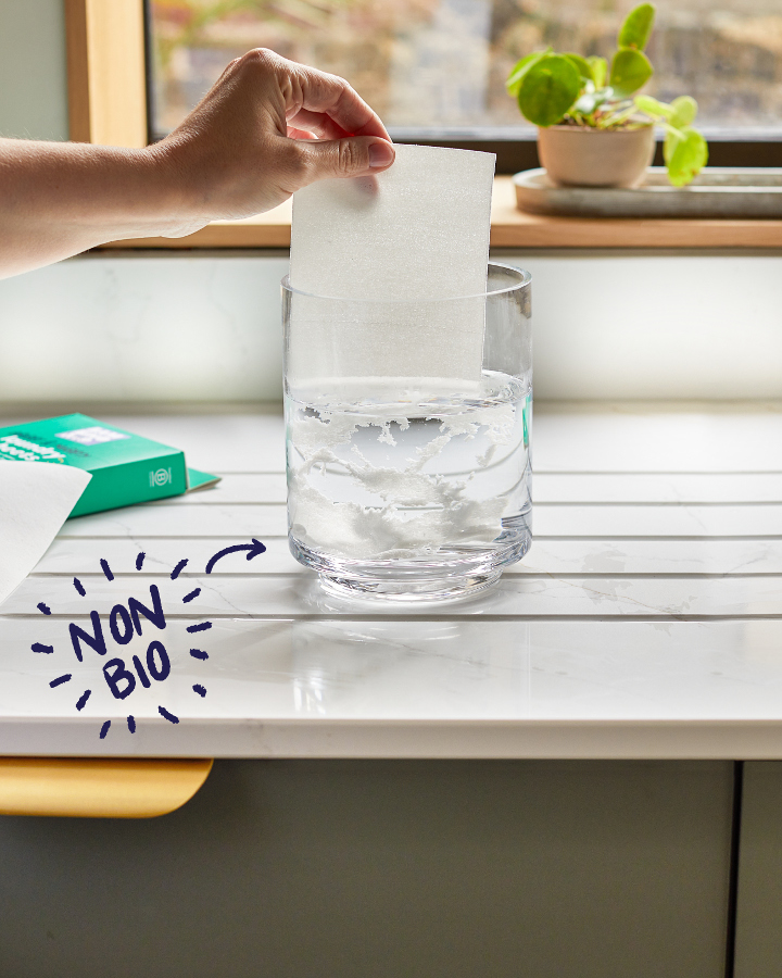 Bambino Mio Bambino Mio Bright and Mighty prací papírky" "Druh:papírky|Hmotnost:méně než 1 kg|Požadované vlastnosti:na barevné prádlo|Výrobce:Bambino Mio|Značka:Bambino Mio|