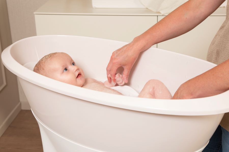 LUMA Dětské koupací lehátko LUMA - Pure Oat" "Barva:bílé|Délka:49 cm|Druh:lehátka do vany|Kategorie:Vaničky a kyblíky|Výrobce:Luma|Značka:LUMA|