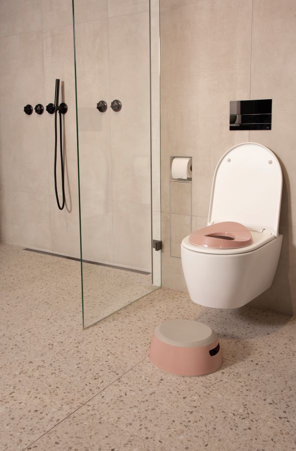 LUMA Stupátko LUMA Blush Pink" "Barva:růžové|Druh:stupátko|Kategorie:Stoličky|Materiál:plast|Výrobce:Luma|Značka:LUMA|