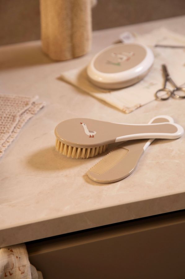 Bebe-Jou Dárková sada Bébé-Jou Soft Spring" "Barva:hnědé|Druh:sada kosmetických pomůcek|Použití:pro kojence|Vzor:Soft Spring|Značka:Bébé-jou|