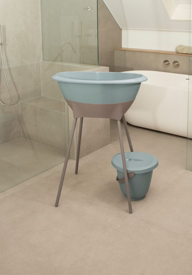 LUMA Koupací sada Luma - vanička Ice Blue se stojanem" "Barva:modré|Délka:78|Druh:vaničky|Šířka:39|Výrobce:Luma|Výška:26|Značka:LUMA|