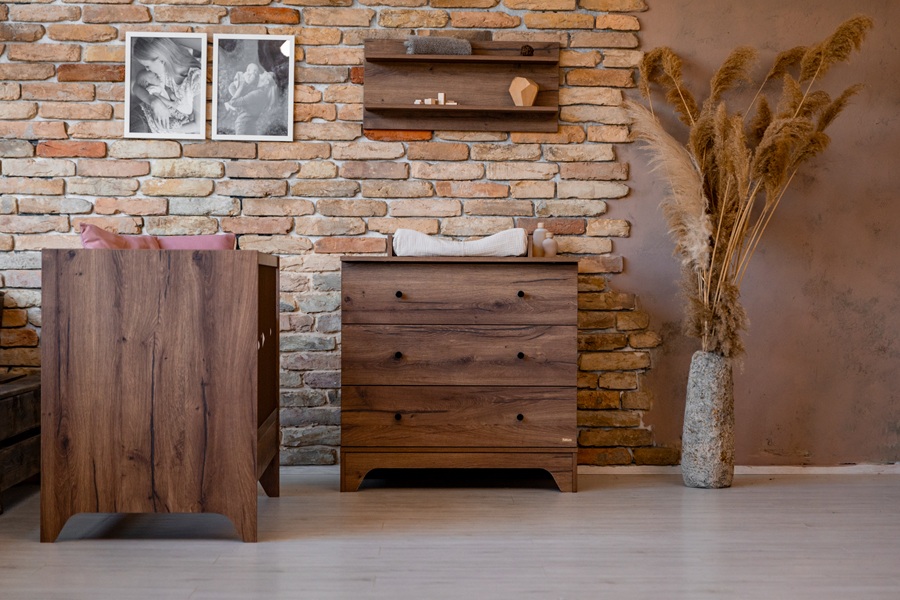 Faktum Polička na stěnu Faktum Nest Walnut" "Barva:hnědé|Hloubka:16 cm|Materiál:ořech|Požadované vlastnosti:Dětské|Šířka:80 cm|Typ:police|Výrobce:Faktum|Výška:37 cm|