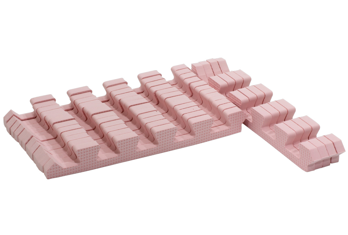 Rialto Baby Sada růžových okrajů pro pěnové puzzle 120x120cm" "Barva:růžové|Počet kusů:16|Značka:Rialto Baby|