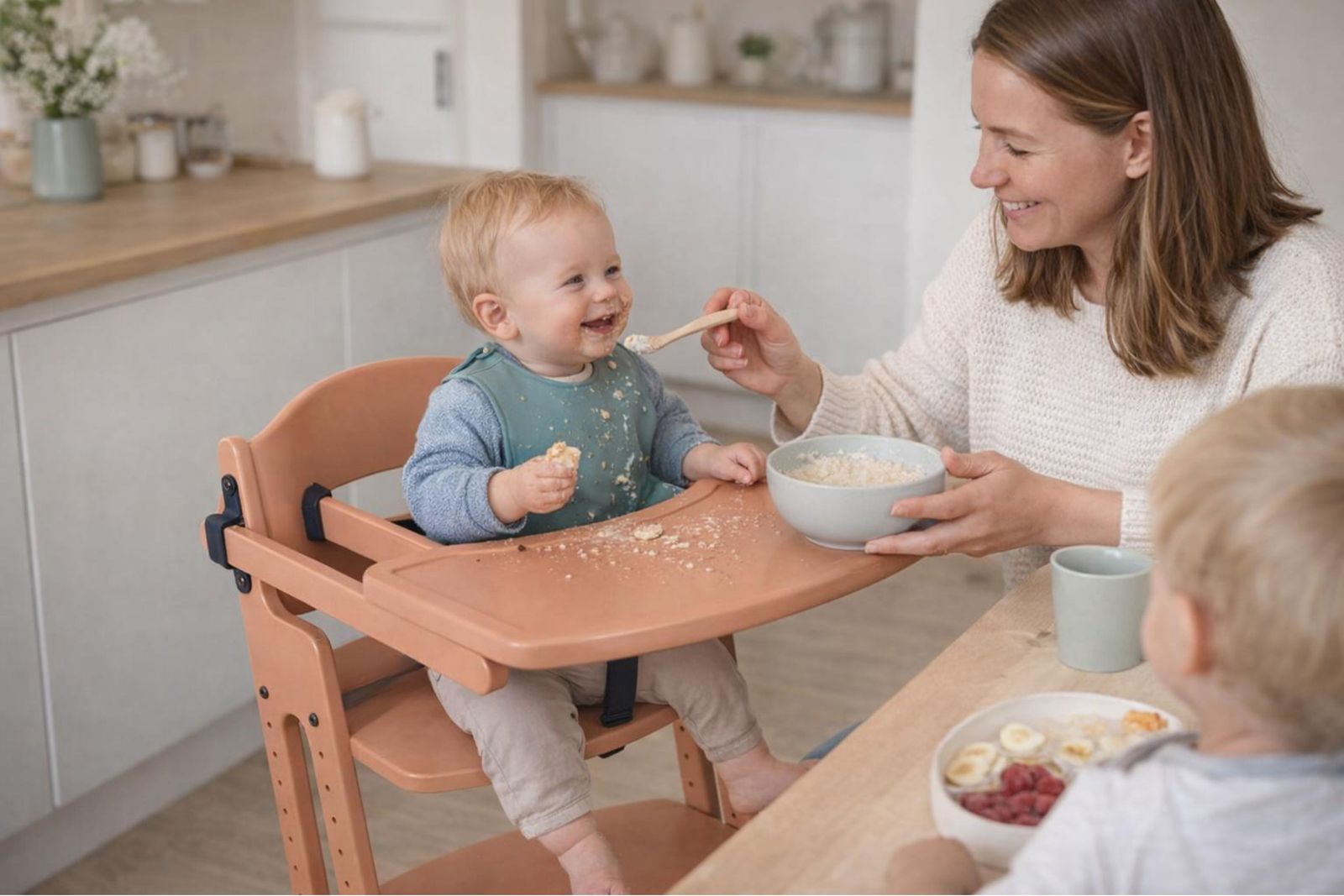 Baby Dan Rostoucí dřevěná židlička BabyDan DanChair Rose
