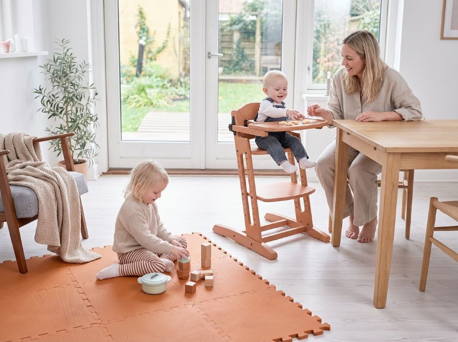Baby Dan Jídelní pultík Dan Tray Green k židličce BabyDan DanChair