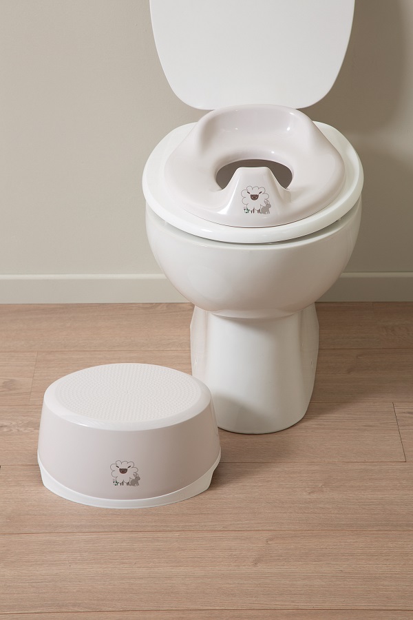 Bebe-Jou Stupátko ovál Bébé-Jou Tiny Sheep" "Barva:krémové|Materiál:plastové|Nosnost:30|Výška sedáku:14,5 cm|Vzor:Tiny Sheep|