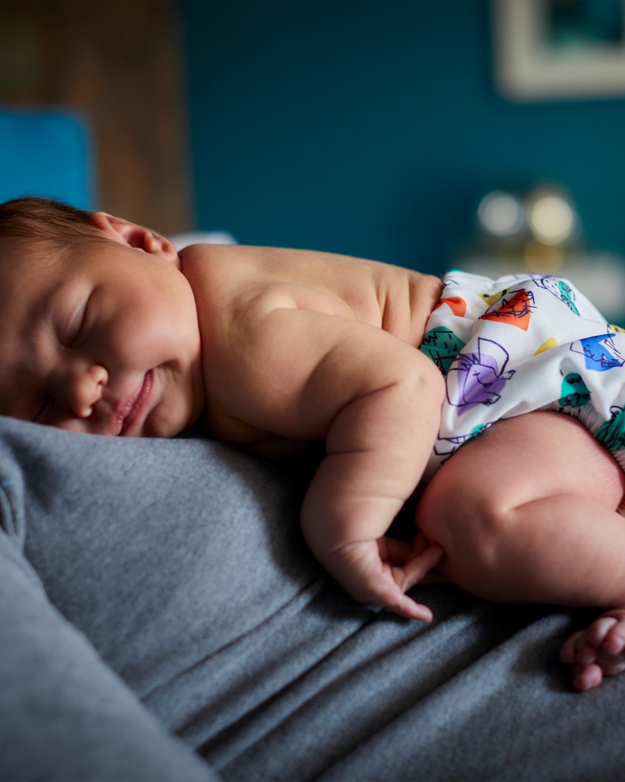 Bambino Mio Set 5-ti revolučních plenek-BOLT" "Barva:Bílá|Druh:látkové|Hmotnost dítěte:3 - 15 kg|Materiál:bambusové, polyesterové|Požadované vlastnosti:Jednovelikostní|Typ:vše v jednom|Výrobce:Bambino Mio|Zapínání:na suchý zip|Značka:Bambinomio|