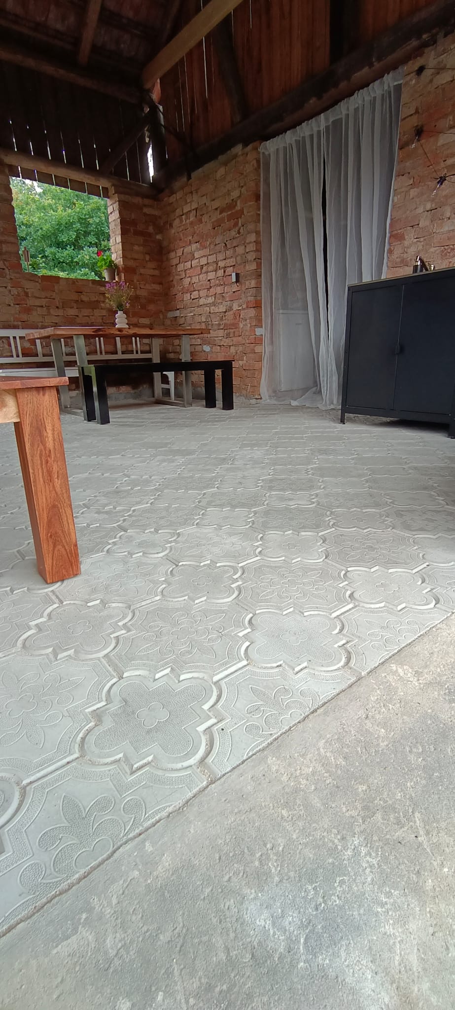 BETONOVÁ DLAŽBA - MOZAIKA