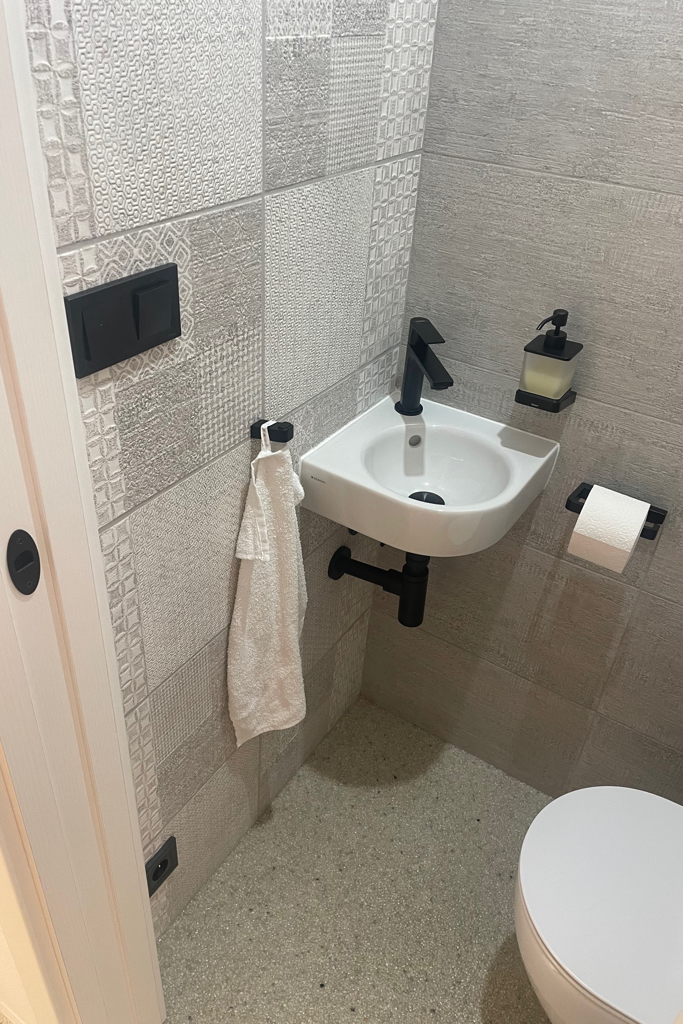 Kamenný koberec Bianco Carrara