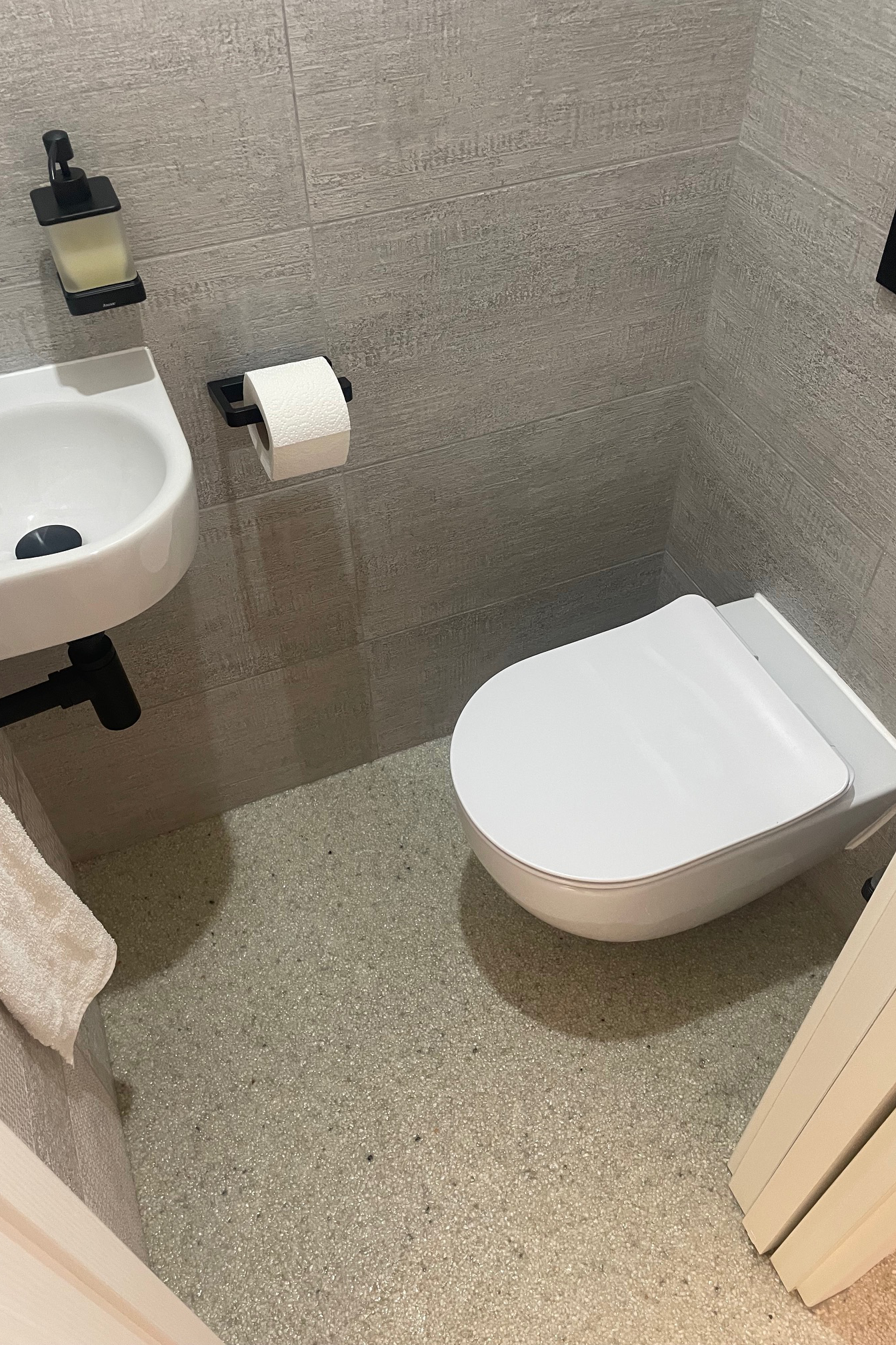 Kamenný koberec Bianco Carrara