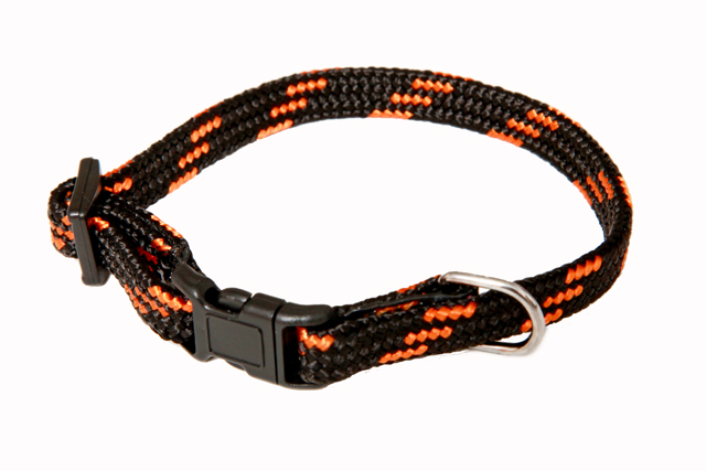 BAFPET Popruhové obojky NYLON, černo-barevný Barva: Červená, Rozměr: 10mm x 18-26cm 18105