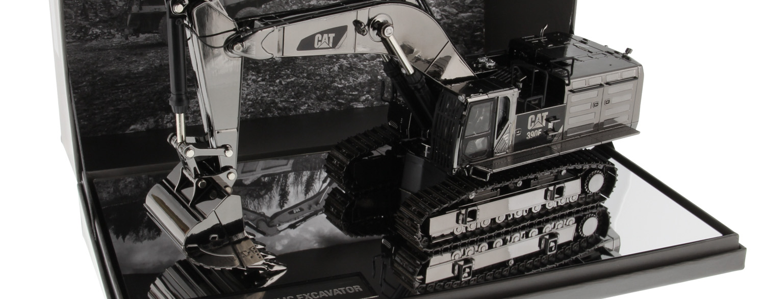 cat-390f-pasovy-bager--gunmetal-finish-8