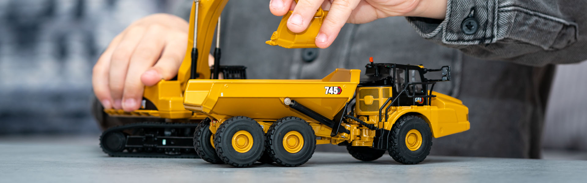 kovovy-model-cat-745--dumper-9