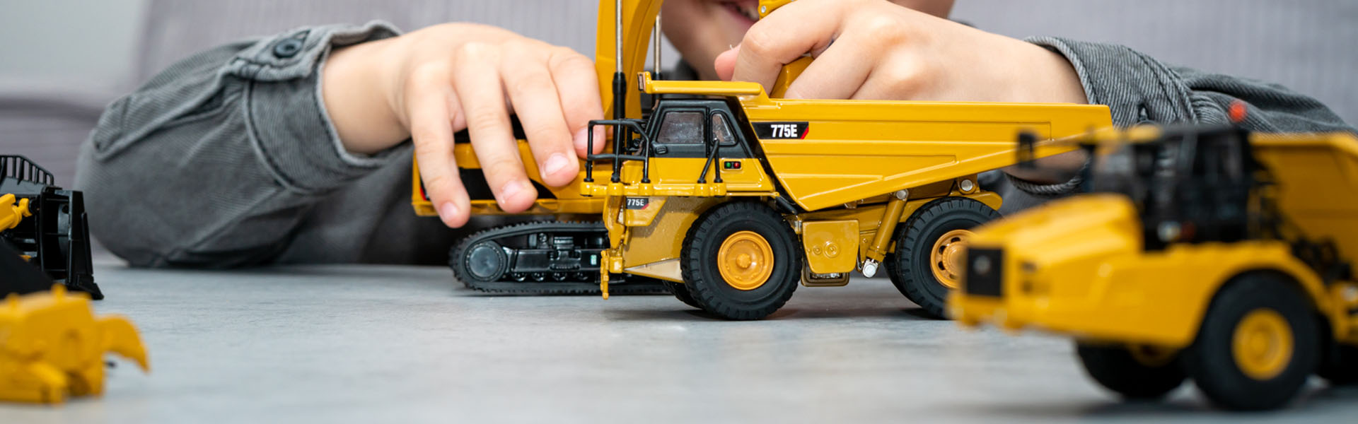 kovovy-model-cat-dumper-2