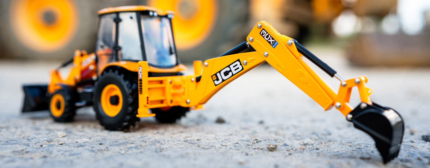 model-jcb-3cx-sitemaster-plus-4
