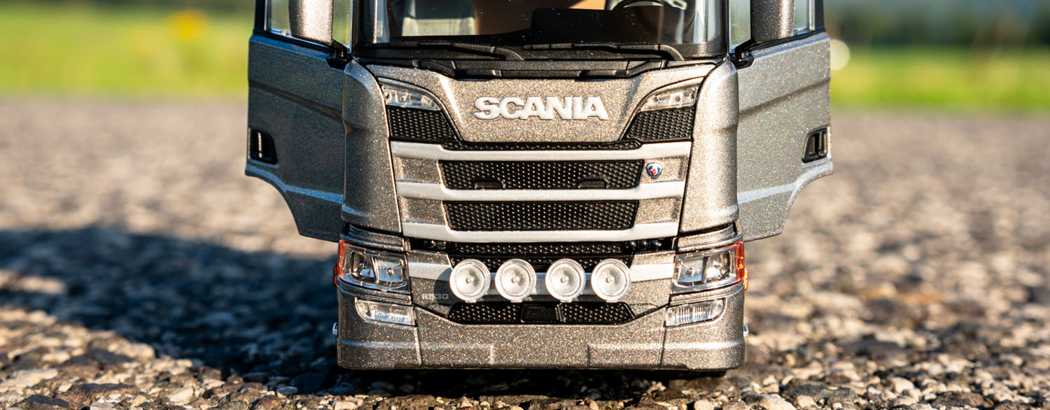 tahac-scania-r500-4x2-strieborny-10