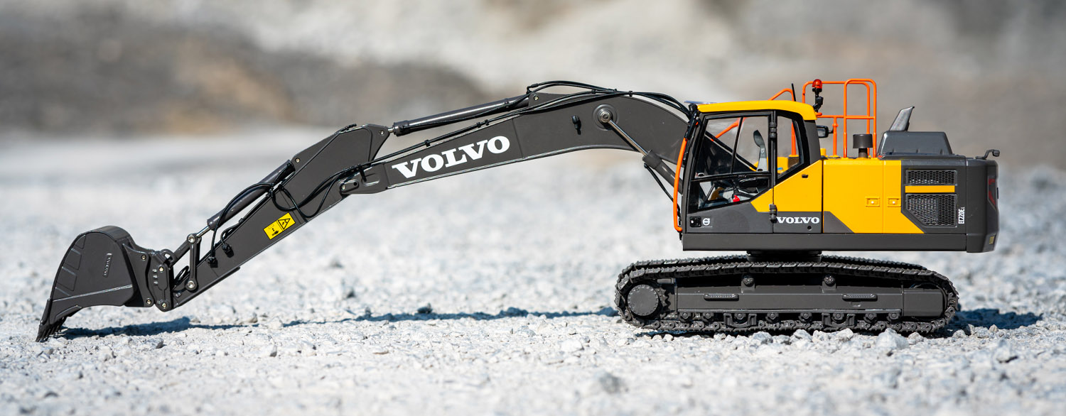 volvo-ec220e-pasovy-bager-12