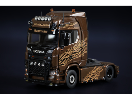 scania s 4x2 black amber 1