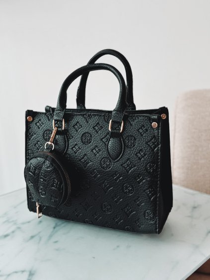 52127D4C F7E3 462F 8121 5B3B0879045A