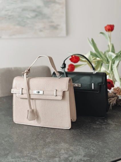 · BERRY · (KREMOVÁ)