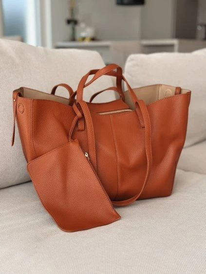 · DERIA · (HNĚDÁ)