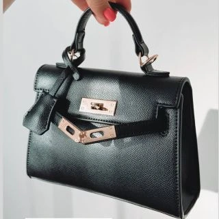 Kabelka “MIMI” Cena: 599 kč / 23 €