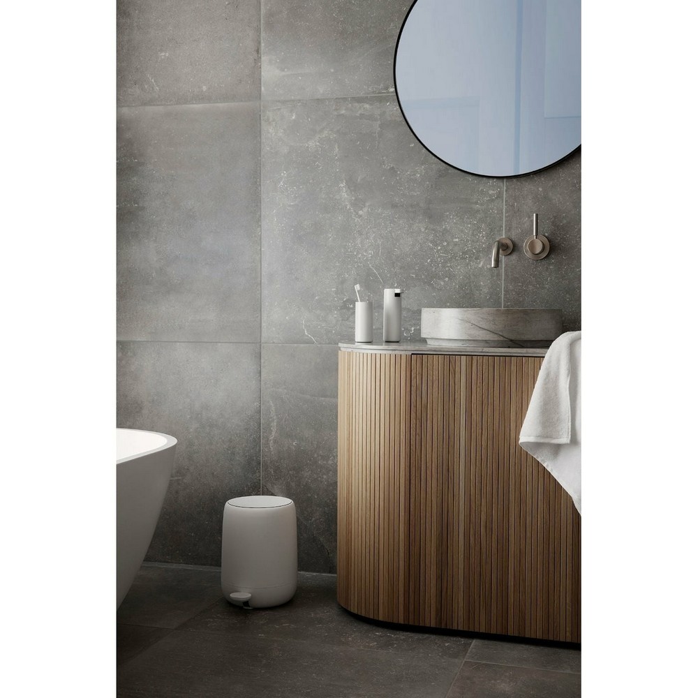 Odpadkový koš 5 l Blomus SONO - černý (obrázek 2)
