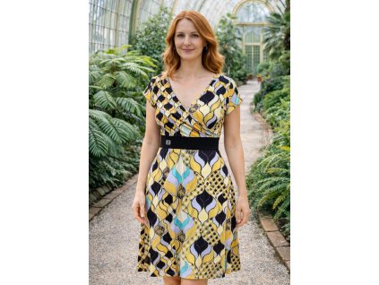 letní šaty, vitráž V na modelce, Baja design