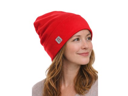 dámská čepice s ohrnutým lemem, červená
