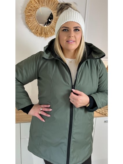 Pohodlná zimná parka s kapucňou pre moletky Paulina khaki