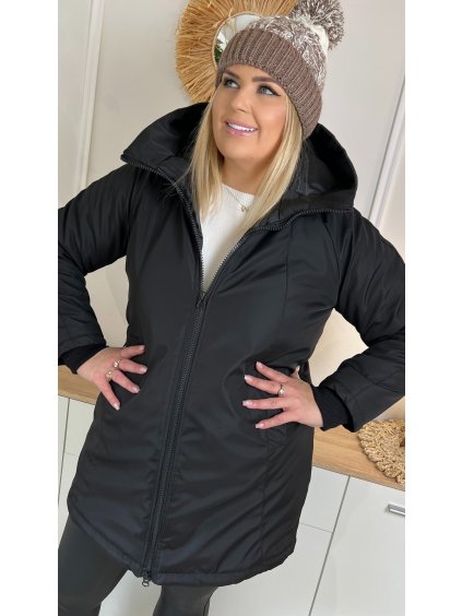 Pohodlná dámska zimná parka s kapucňou pre moletky Paulina čierna