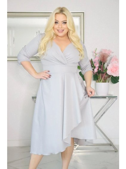 Krátke dámske spoločenské šaty s jemným leskom pre moletky Timera strieborné