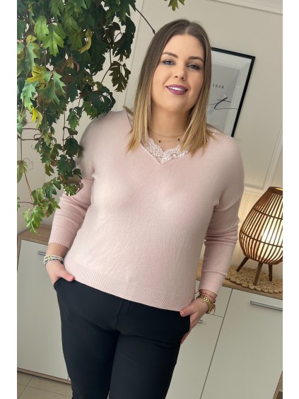 Pohodlný plus size sveter s čipkou Balisa ružový