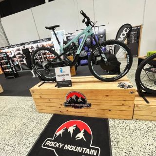 CARAVAN BIKE TRAVEL 2026 🚵‍♂️ 👋Aj zajtra vás radi privítame v našom stánku v pavilóne M5. Využite posledný deň festivalu a...