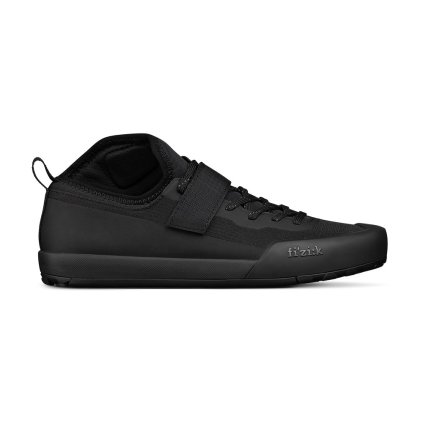 Fizik Gravita Tensor Flat, tretry - Black - Black (Veľkosť 36)