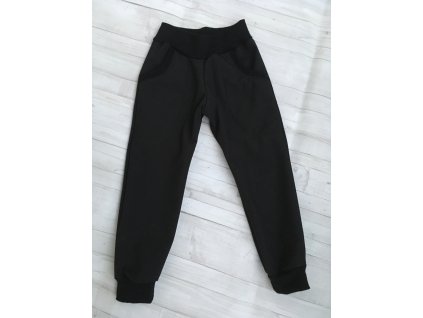 Softshell kalhoty černá podzimní vel. 116/122