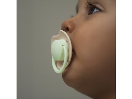 lovi cumlik svietiaci silikonovy dynamicky prime 18m 2ks ivoryblush