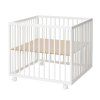 Baby Dan drevená ohrádka Comfort Medium White, 79x79x73 cm