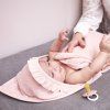6183 3 osuska s kapuci ruffle 80x80 soft pink