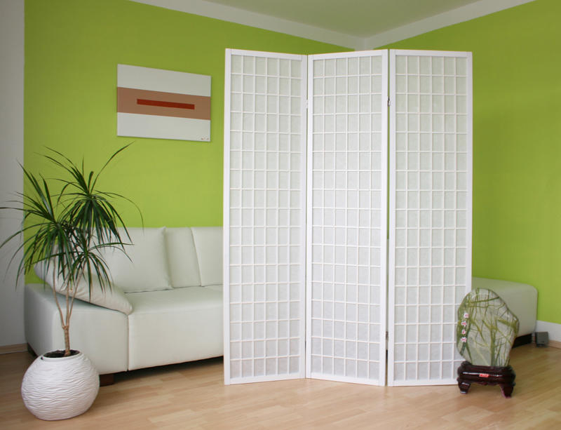 Paravány s dreveným rámom v rôznych farbách